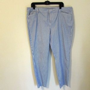 Old Navy Blue & white pin striped pants size 16